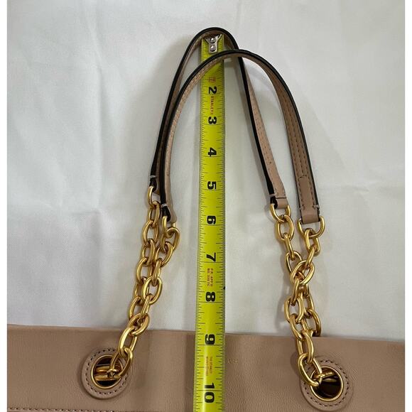 Tory Burch Fleming Quilted Large Soft Leather Tote Bag in Pale Pink Chain Straps - Picture 15 of 16